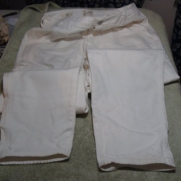 Womens MID-RISE JEANS - Universal Thread, Boyfriend White, Size 12/R - Picture 4 of 15